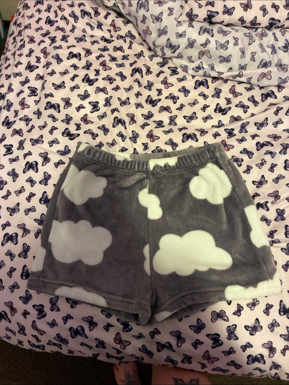 Grey Cloud Print Plush Shorts